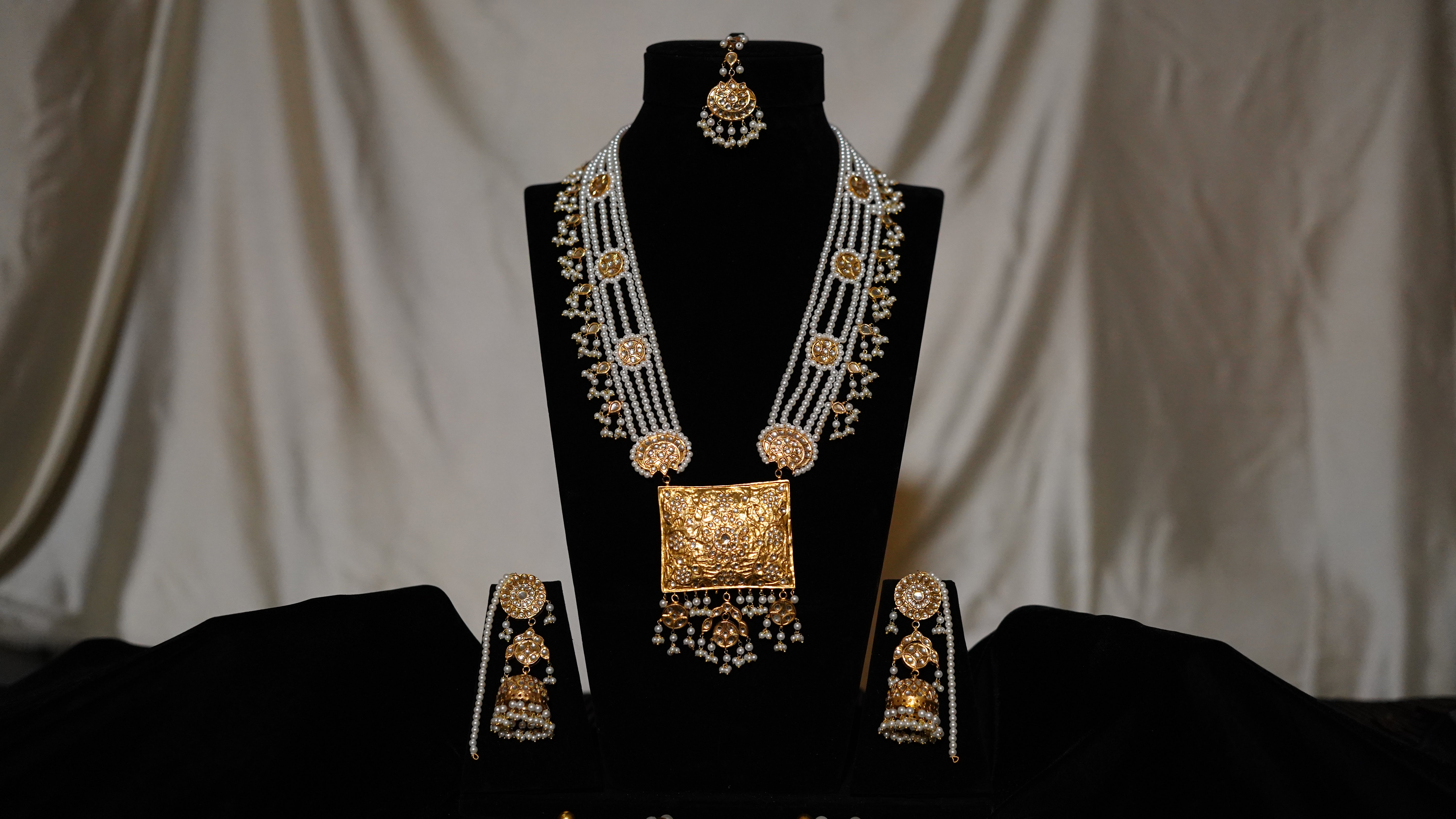 Pearl Royale Heritage