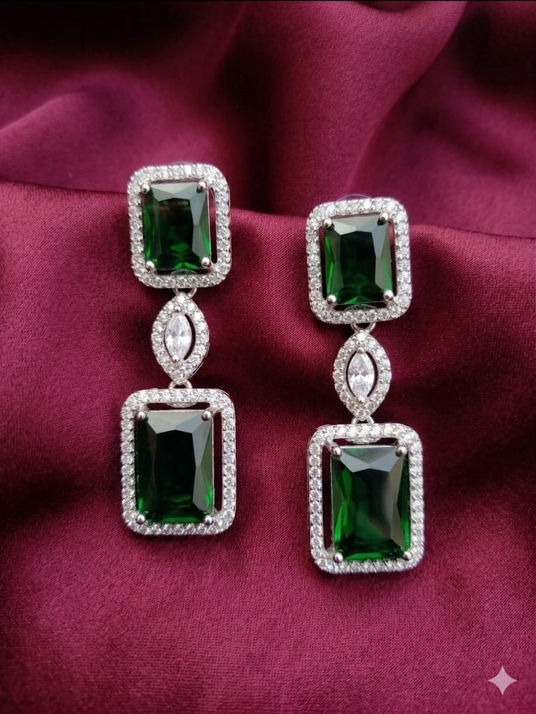 Huggie teardrop bar earring