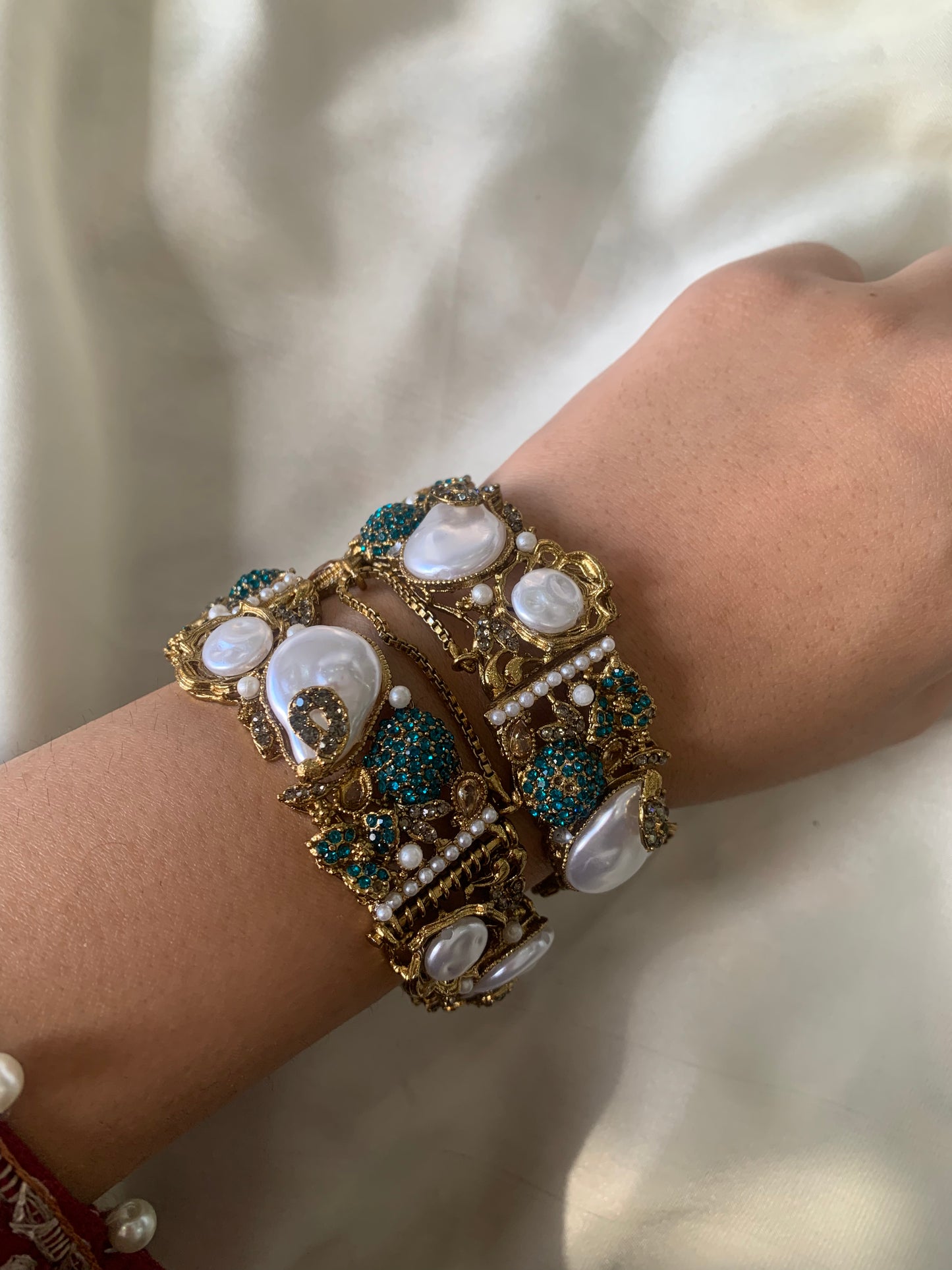 Sultana’s Secret Cuff ( 1 Piece)
