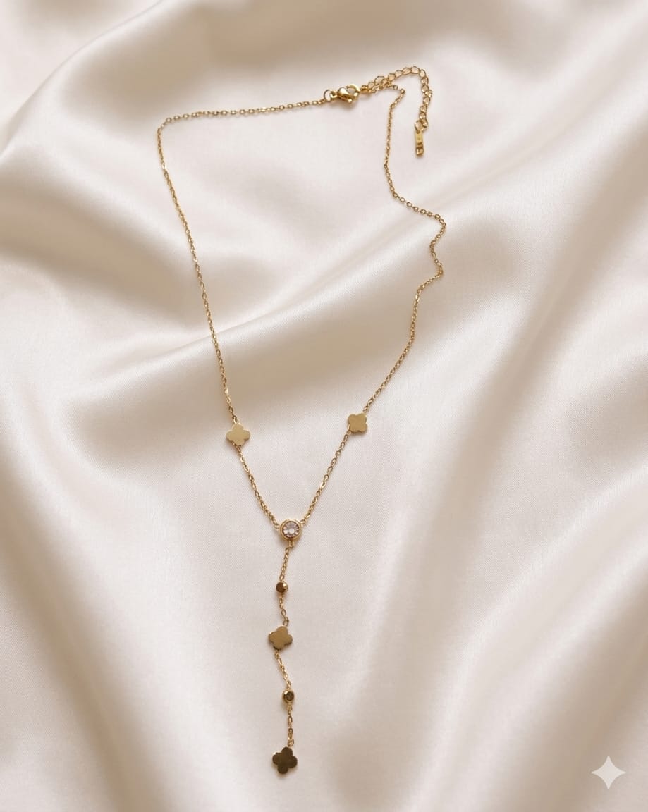Clover-Shaped Necklace