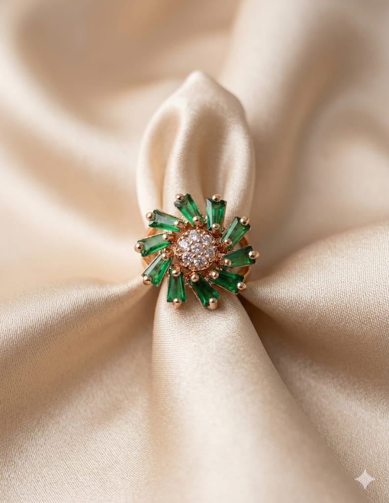 Green Radiance Finger Ring